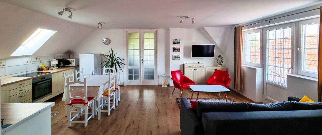 White Apartment Keszthely Eksteriør billede